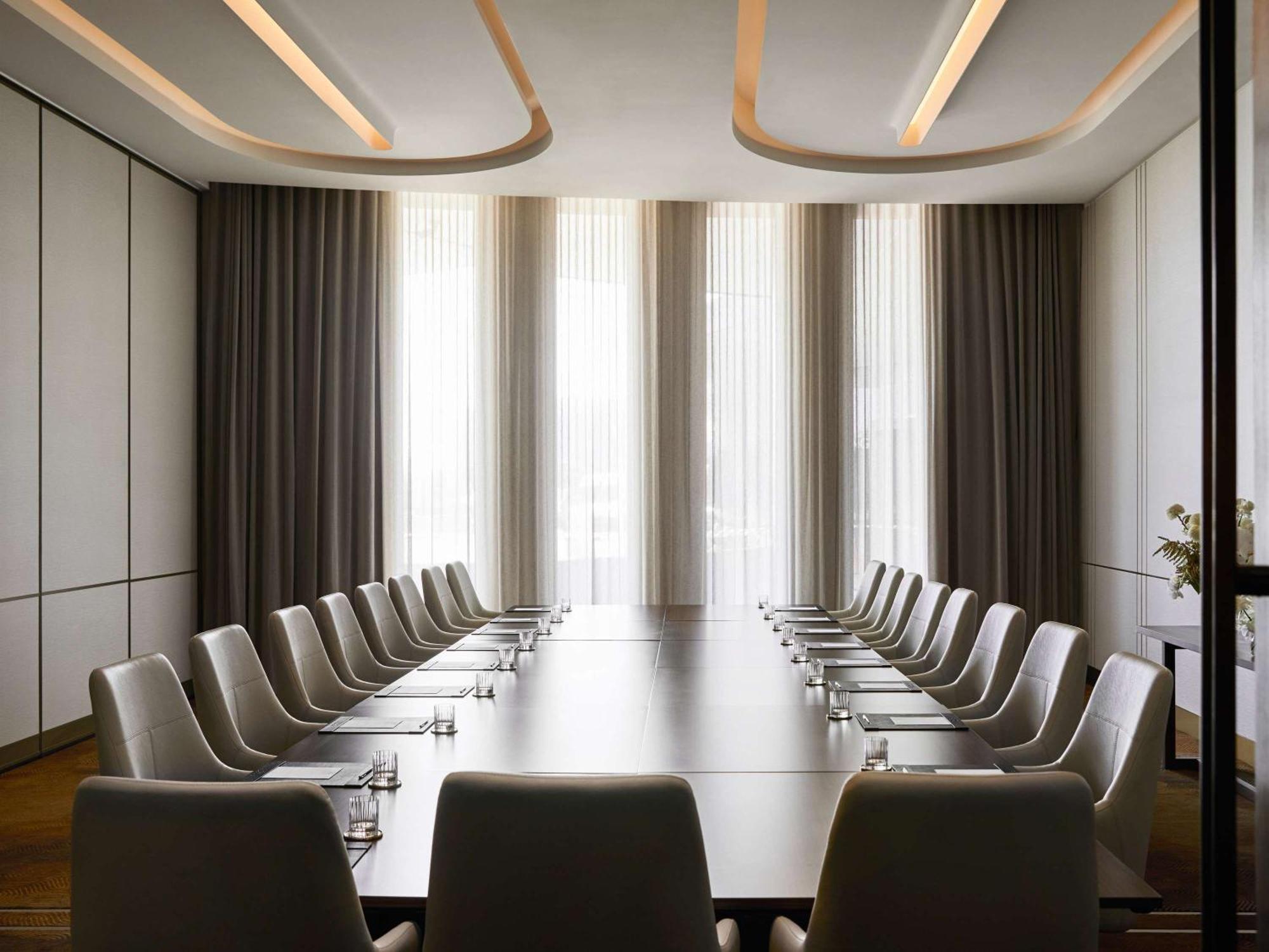 Hotel Chadstone Melbourne Mgallery Collection Exterior foto Boardroom at the Four Seasons Hotel, London